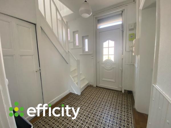 Maison
         5 pièces
        - 107 m² 164 000 € *