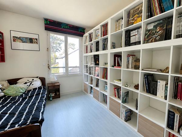 CHAVILLE Rive Droite - Appartement 5 pièces avec balcons 749 000 € **  - Référence  726-C