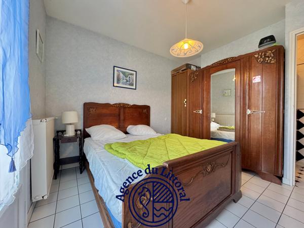 Maison
                                                                                                                                                                                                                                                                                                                        6 pièce(s)                                                                                                                                                                                                          5 chambre(s)                                                                                                                                                                                                          112.42  m²