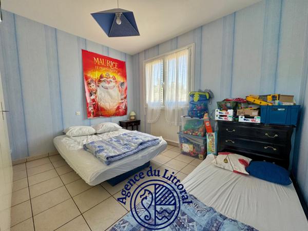Maison
                                                                                                                                                                                                                                                                                                                        6 pièce(s)                                                                                                                                                                                                          5 chambre(s)                                                                                                                                                                                                          112.42  m²
