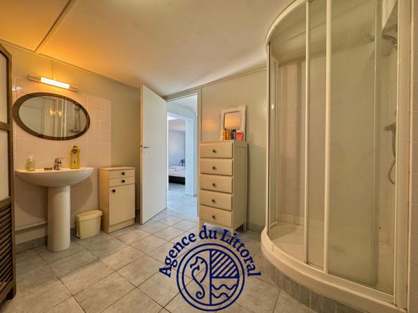 Maison
                                                                                                                                                                                                                                                                                                                        6 pièce(s)                                                                                                                                                                                                          5 chambre(s)                                                                                                                                                                                                          112.42  m²