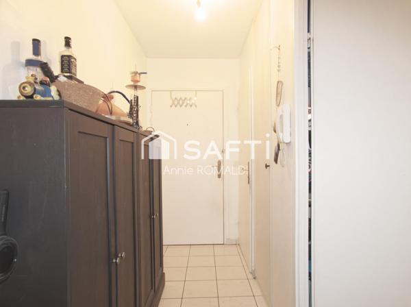 BEL APPARTEMENT F2 EN REZ DE CHAUSSEE  AVEC TERRASSE - QUARTIER VOLEMBERT