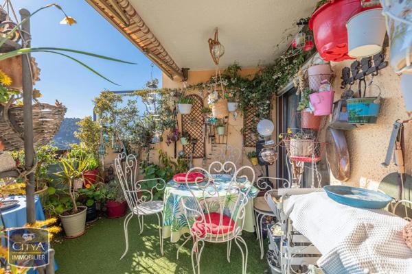Appartement à vendre 2 pièces 49m² Grasse (06130)