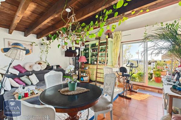 Appartement à vendre 2 pièces 49m² Grasse (06130)