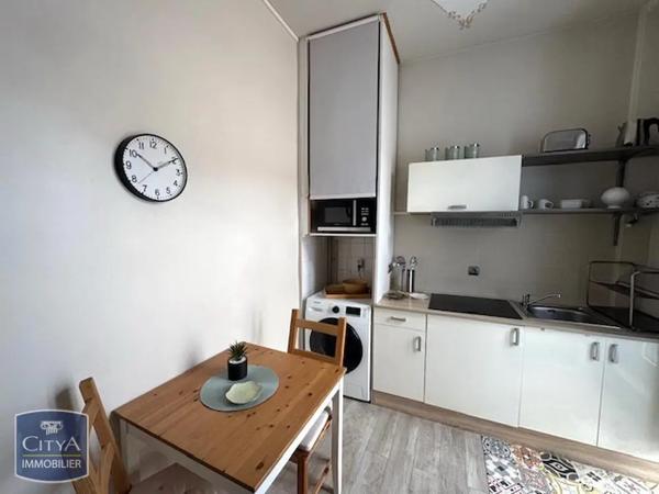 Appartement à louer 2 pièces 24.7m² Carcassonne (11000)