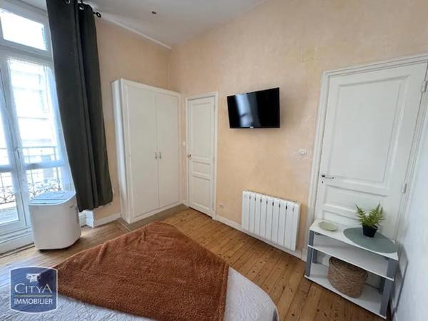 Appartement à louer 2 pièces 24.7m² Carcassonne (11000)