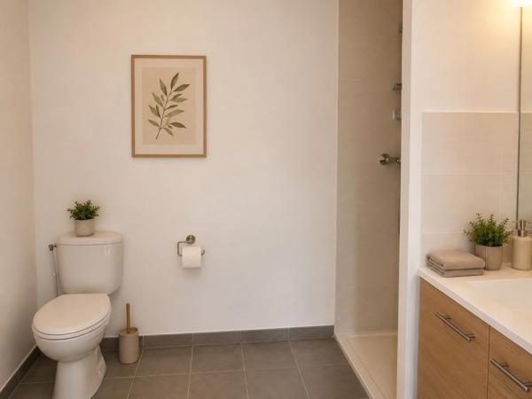 EXCLUSIVITÉ - APPARTEMENT 2 - TERRASSE - JARDIN - 2 PARKING EN SOUS-SOL
