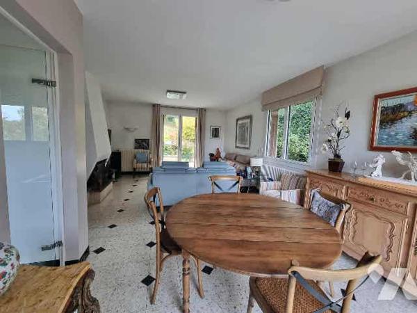 SAINT FUSCIEN - PAVILLON - 5 CHAMBRES - SOUS SOL COMPLET