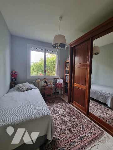 SAINT FUSCIEN - PAVILLON - 5 CHAMBRES - SOUS SOL COMPLET