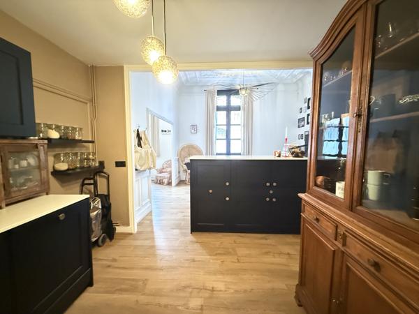 Montpellier (34000) Montpellier – cœur de ville - Proximité Écusson — Superbe T3 rénové