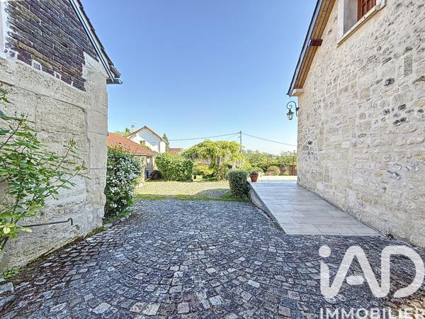 Maison à vendre 5 pièces 142 m² Pontpoint