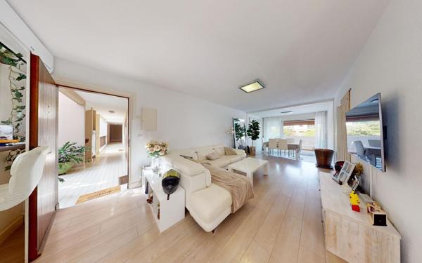 Appartement à vendre    3 pièces • 67 m2 Saint-Paul