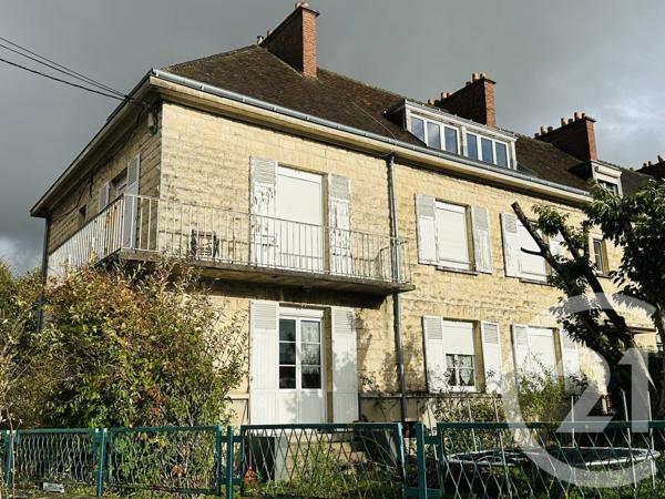 Appartement F4 à vendre  12 pièces - 231,77 m2 FALAISE - 14