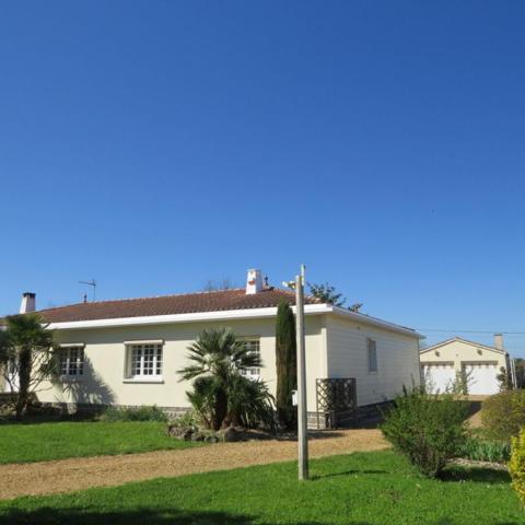 jolie Villa de plain pied indépendante et son jardin paysagé