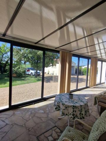 jolie Villa de plain pied indépendante et son jardin paysagé