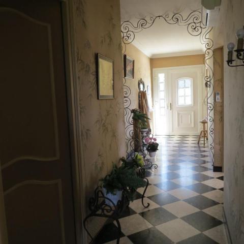 jolie Villa de plain pied indépendante et son jardin paysagé