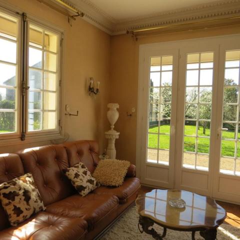 jolie Villa de plain pied indépendante et son jardin paysagé