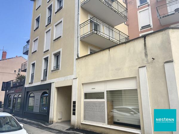 Centre de Feurs appartement 2 pièce(s) 52,2 m2 avec terrasse, place de parking privée et Cave.