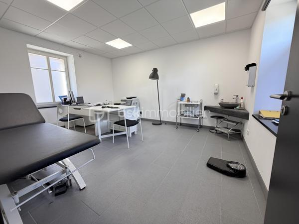 Immeuble mixte de 105 m²