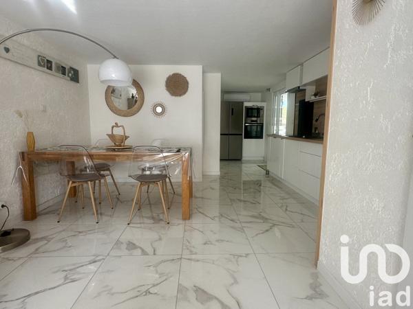 Maison traditionnelle 4 pièces de 120 m² à Fleury (11560)