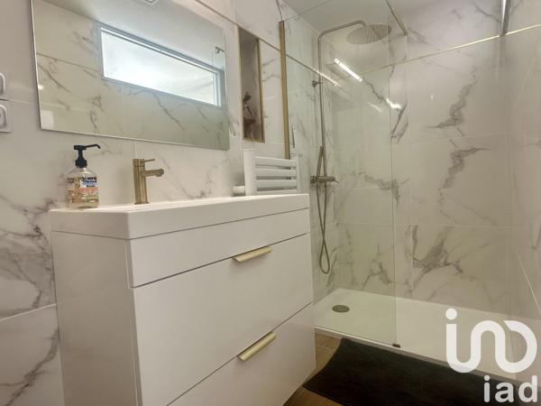 Maison traditionnelle 4 pièces de 120 m² à Fleury (11560)