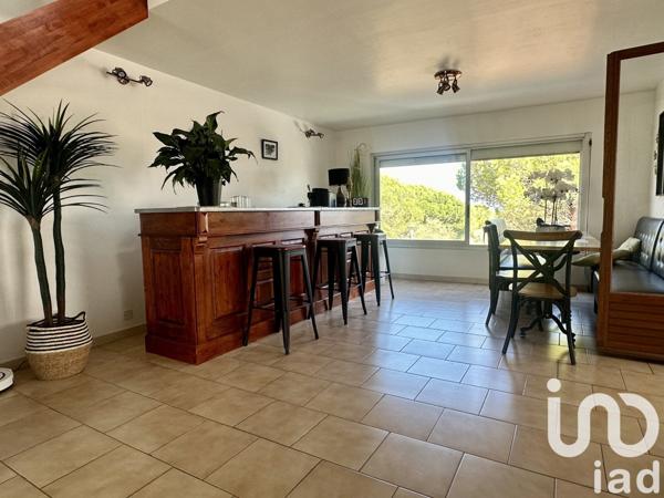 Maison traditionnelle 4 pièces de 120 m² à Fleury (11560)