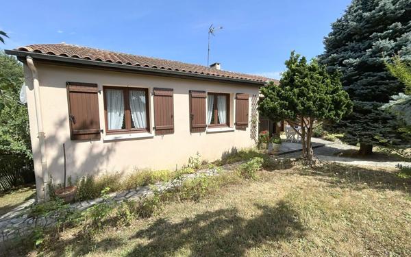 Maison à vendre    4 pièces •  La Rochefoucauld