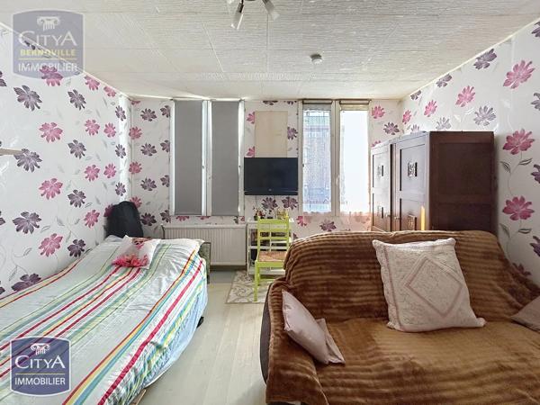 Immeuble à vendre 235m² Saint-Quentin (02100)
