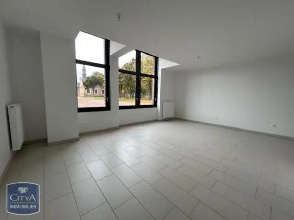 Appartement à louer 2 pièces 55.63m² Arras (62000)