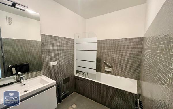 Location appartement 4 pièces de 103.85m²