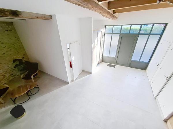 Maison rénovée en plein centre-bourg de Fondettes