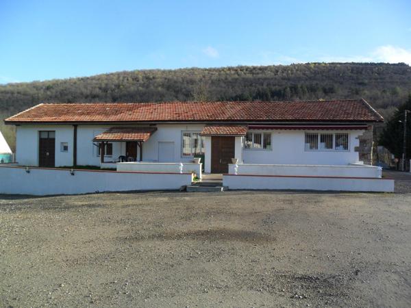 Investissement à fort potentiel - Bâtiment polyvalent de 438 m² + T1