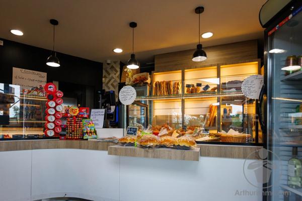 Vente                                                      Fonds de commerce
                        
                     3 pièces                      84 m2                     à Biscarrosse