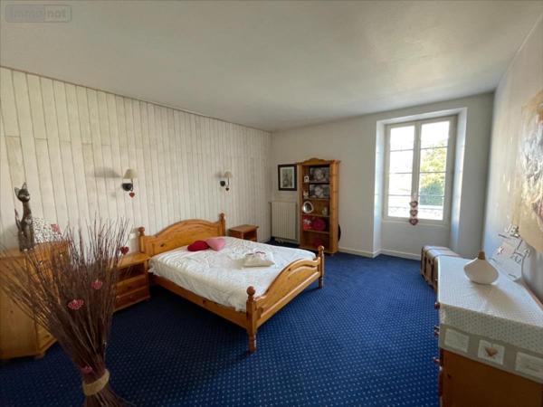 Maison restaurée à vendre à Marans en Charente-Maritime (17230), ref : VA 443