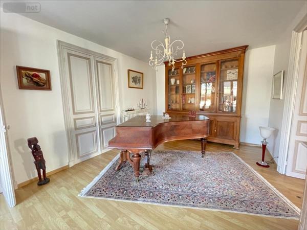 Maison restaurée à vendre à Marans en Charente-Maritime (17230), ref : VA 443