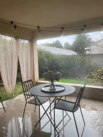 Avignon (84140) Appartement Type III Rez de jardin en fond d'impasse