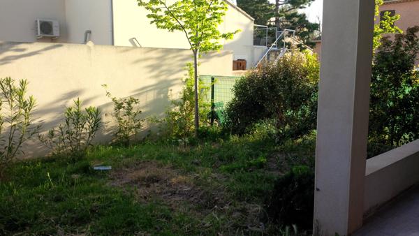 Avignon (84140) Appartement Type III Rez de jardin en fond d'impasse