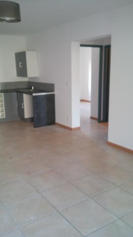 Avignon (84140) Appartement Type III Rez de jardin en fond d'impasse