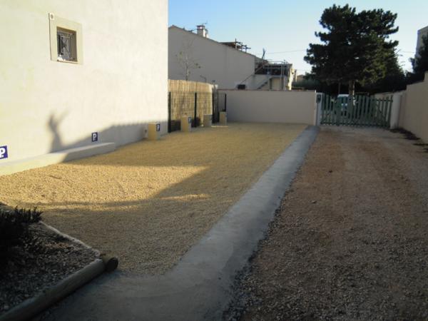 Avignon (84140) Appartement Type III Rez de jardin en fond d'impasse