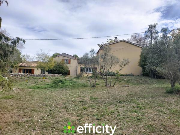 Maison 8 pièces - 320 m²