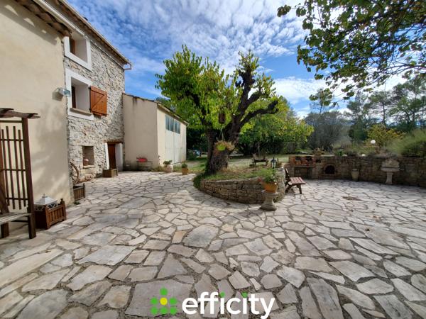 Maison 8 pièces - 320 m²