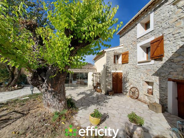 Maison 8 pièces - 320 m²