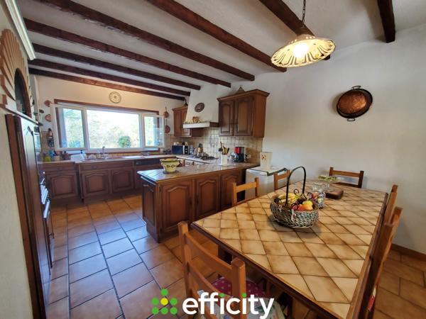 Maison 8 pièces - 320 m²