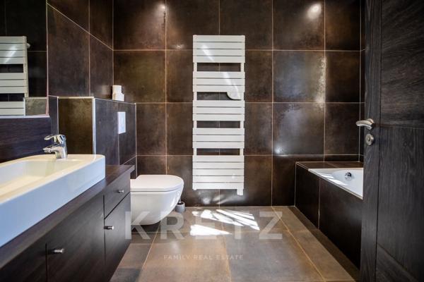 VILLA AVEC PISCINE ET VUE MER SUR SANTA GUILIA AU CALME