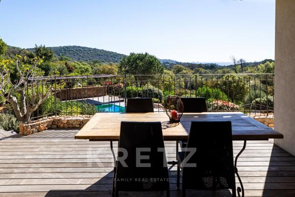 VILLA AVEC PISCINE ET VUE MER SUR SANTA GUILIA AU CALME