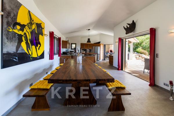 VILLA AVEC PISCINE ET VUE MER SUR SANTA GUILIA AU CALME