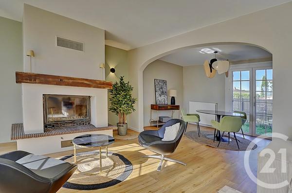 Maison à vendre  5 pièces - 136 m 2   GENAS  - 69