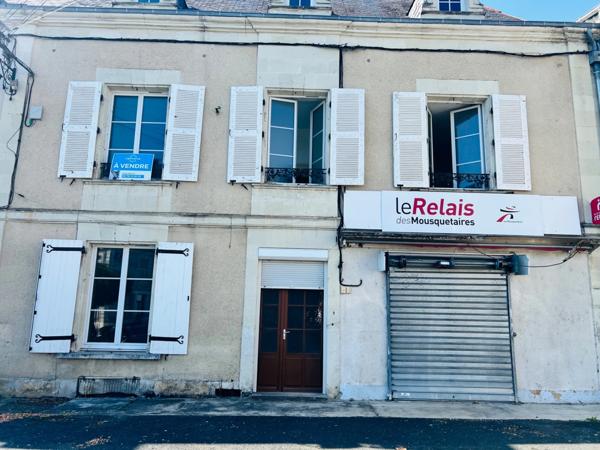 MAISON DE VILLAGE ATYPIQUE AVEC GRAND POTENTIEL