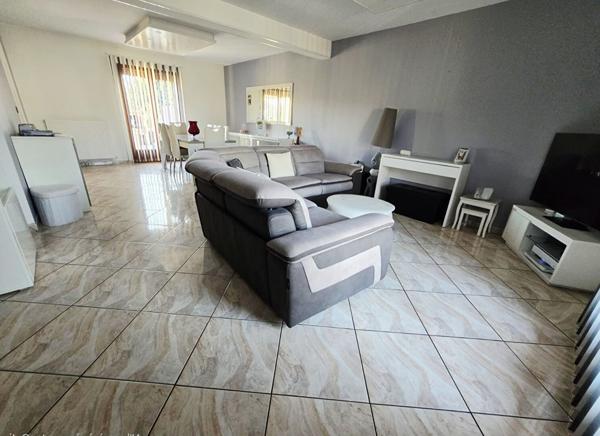 Maison 130 m² habitables , Parfait état ,Sous-sol total + Studio indépendant