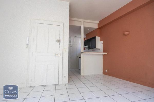 Immeuble à vendre 900m²